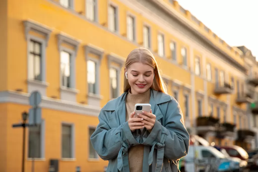 Top 5 aplikacji mobilnych do zwiedzania Warszawy 