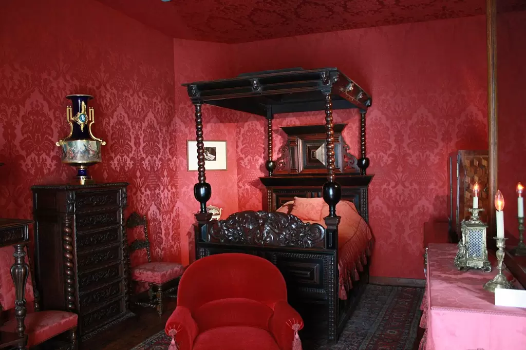 Czy warto zwiedzić Maison de Victor Hugo?