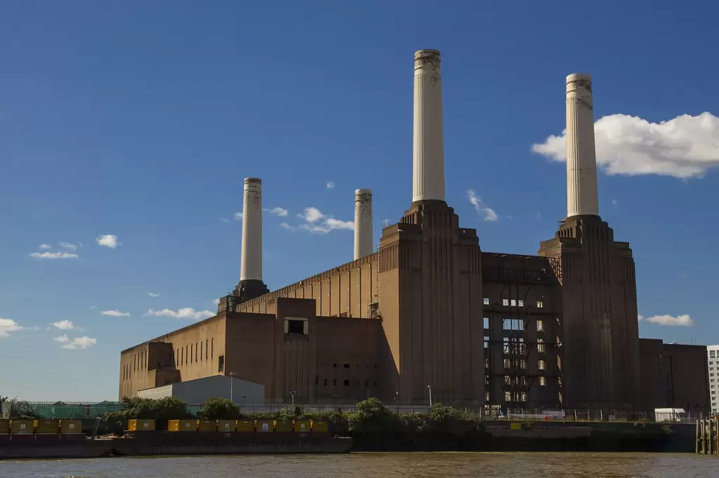 4. Battersea Power Station – Lift 109
